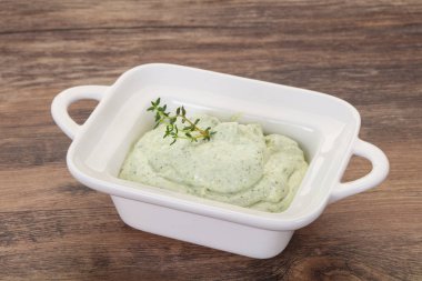 Otlar ile yazlık krem snack