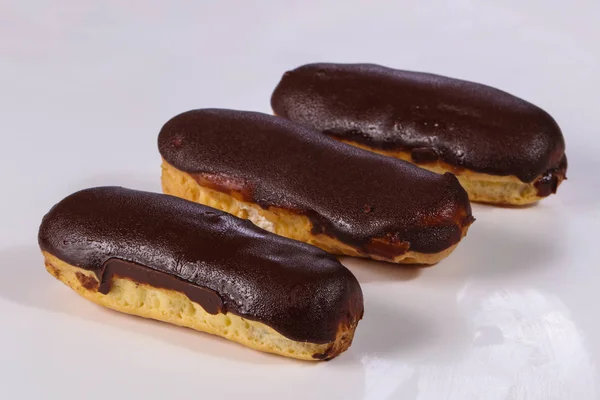 Savoureux éclair à la crème — Photo