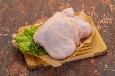 Çiğ tavuk kalça