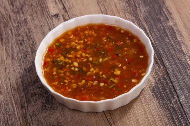 Tay tarzı baharatlı biber sos 