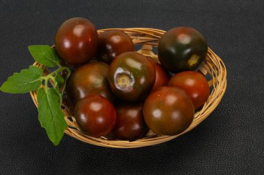 Siyah domates-lezzetli taze Kumato 