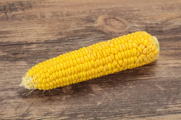 Zoete zachte gele natuurlijke maïs — Stockfoto