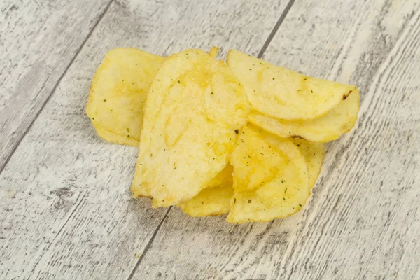 Natural potato salted chips heap — Stock Photo, Image