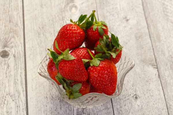 परिपक्व ताजे स्ट्रॉबेरी — स्टॉक फोटो, इमेज