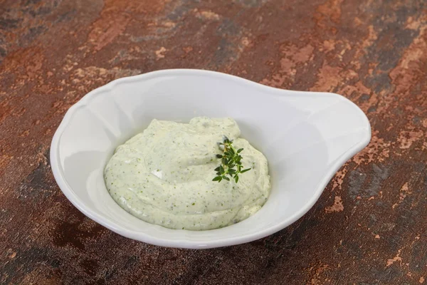 Snack de crema de cabaña con hierbas — Foto de Stock