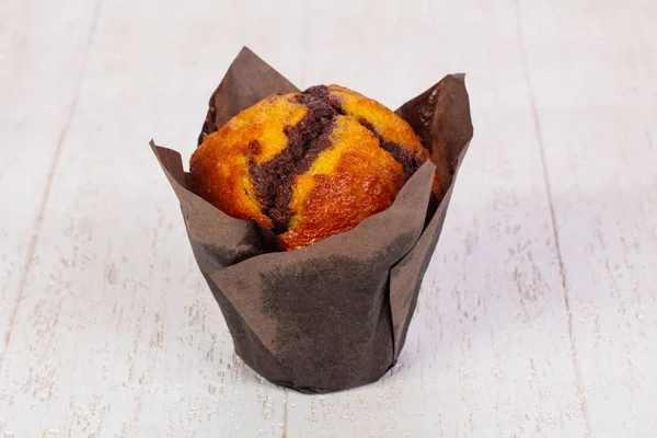 Zoete smakelijke muffin — Stockfoto