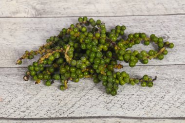 Çiğ taze yeşil biber Mısır