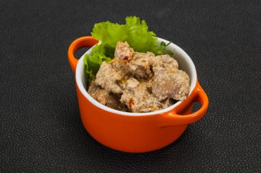 Krem ve kuru domates ile tavuk karaciğeri