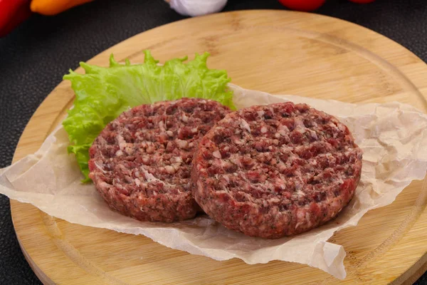 RAW burger kotlett — Stockfoto