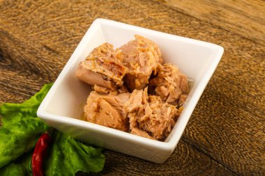 Konserve ton balığı.