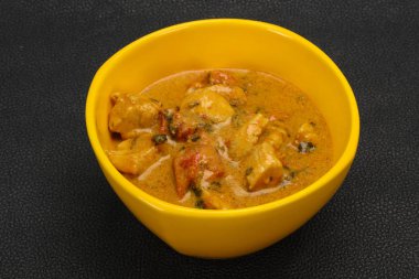 Geleneksel Tay köri tavuk çorbası