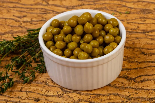 Gemarineerde groene erwten — Stockfoto