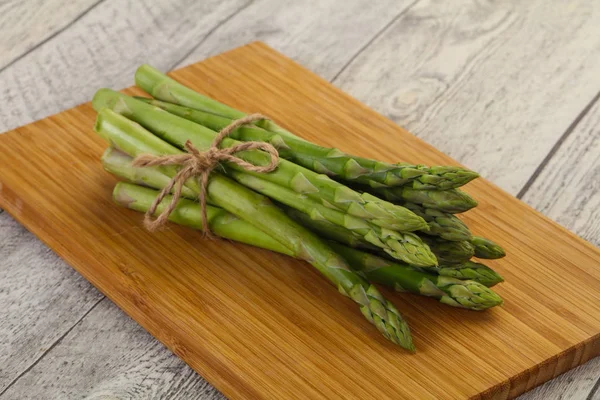 Raw asparagus heap — Stock Photo, Image