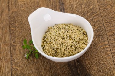 Kase kenevir tohumları soyulmuş