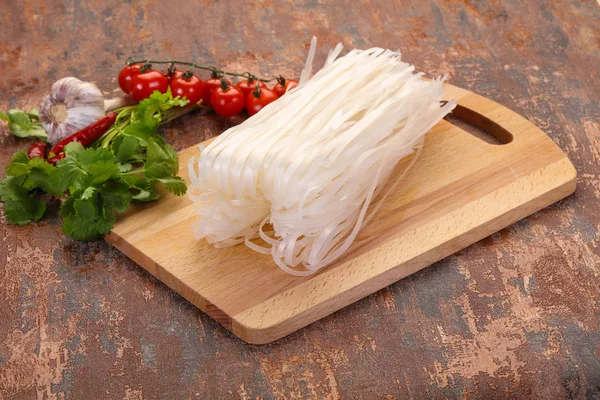 Çiğ pirinç noodle — Stok fotoğraf