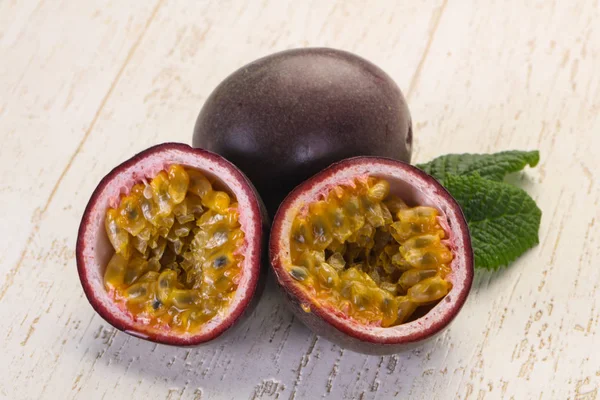 Tropical Passion fruit — Stock Photo, Image