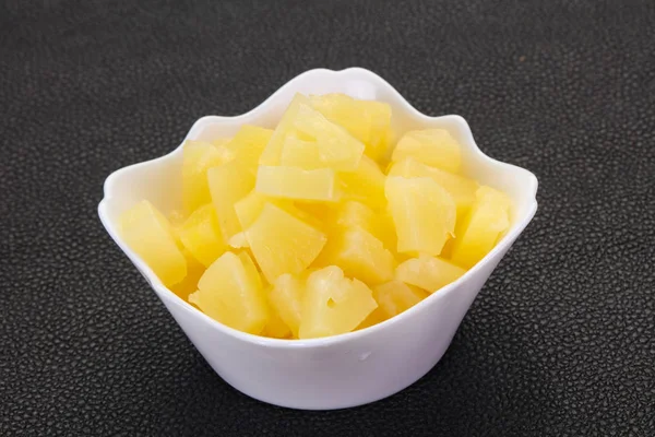 Gemarineerde ananas stukjes — Stockfoto