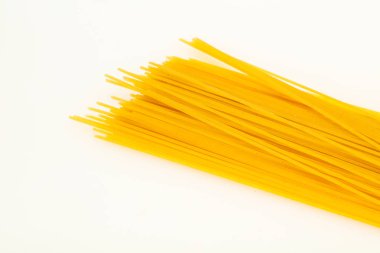 Bovling için kuru çiğ spagetti