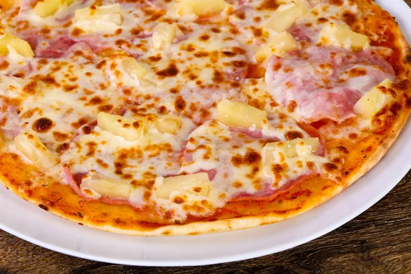 Pizza with ham — Stock Photo, Image