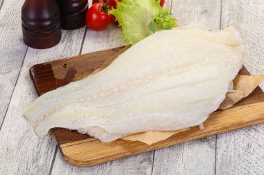 Ham pisi balığı filetosu