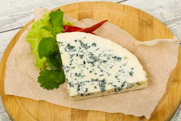 Blue cheese slice — Stock Photo, Image