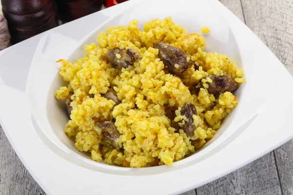 Arroz con corazones de pollo —  Fotos de Stock