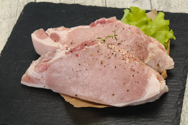 Rauw varkensvlees steak voor Grill — Stockfoto
