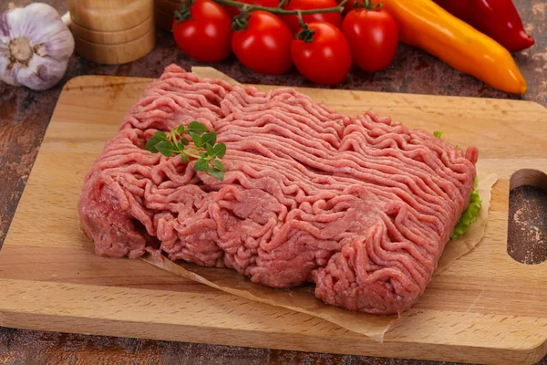 Carne macinata di tacchino crudo — Foto Stock