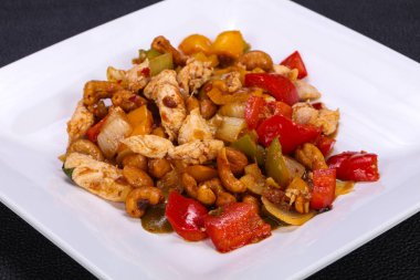 ile sebze kızarmış domuz eti