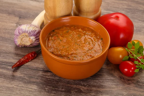 Sup tomat gazpacho Spanyol yang terkenal — Stok Foto