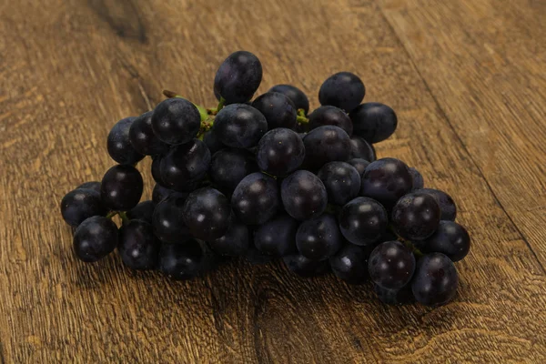 Frische reife süße rote Trauben — Stockfoto