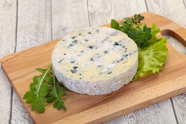 Round blue cheese — Stock Photo, Image