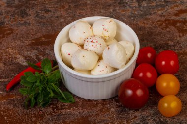 mozzarella peynir topları