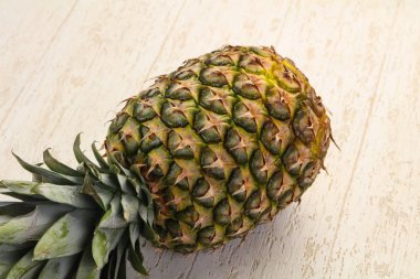 Olgun taze ananas