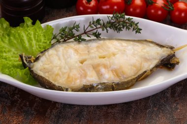 Wolffish biftek pişmiş