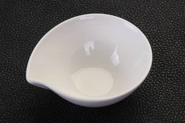 Белая фарфоровая чаша — стоковое фото