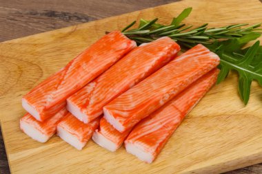 Gemide yengeç sopa surimi