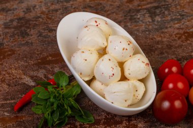 mozzarella peynir topları