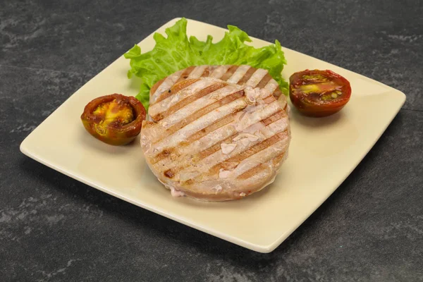 Grillowany stek z tuńczyka z kumato — Zdjęcie stockowe