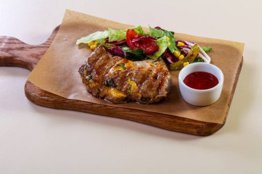 Peynirli ızgara domuz