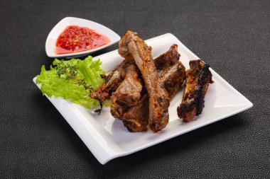 kavrulmuş Domuz kaburga