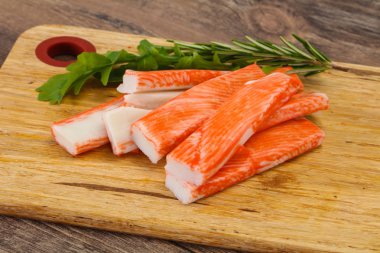 Gemide yengeç sopa surimi