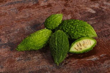 Tropikal egzotik sebze-acı kavun