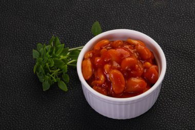 Domates soslu fırında böbrek