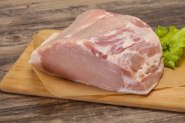 Сире м'ясо свинини для приготування їжі — стокове фото