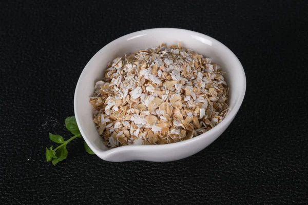 Avena cruda en el tazón — Foto de Stock