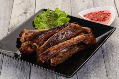 kavrulmuş Domuz kaburga