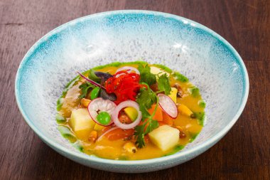 Somon ve sebzeli Gurman Çorbası 