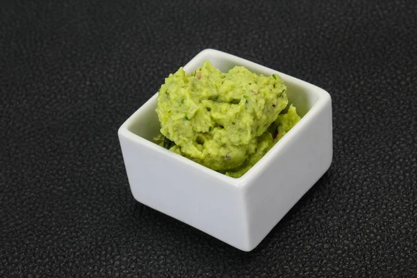 Saus alpukat guacamole dengan cabai — Stok Foto