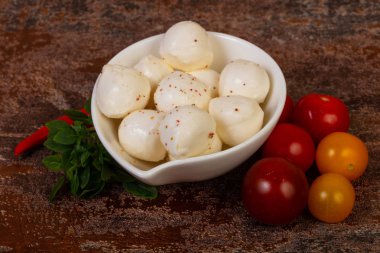 mozzarella peynir topları